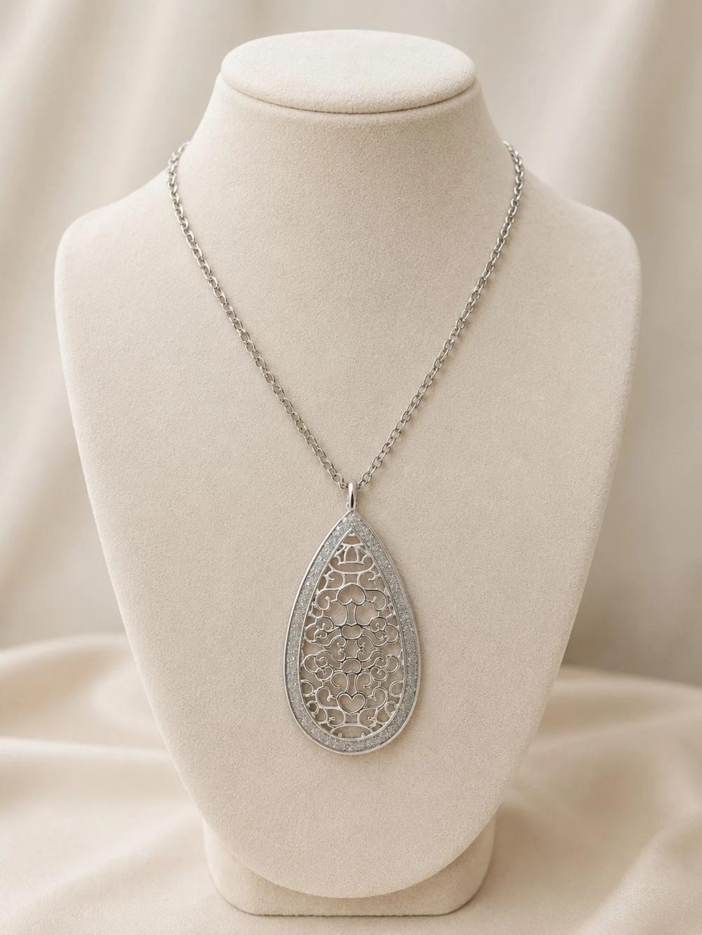 Silver Filigree Teardrop Pendant Necklace